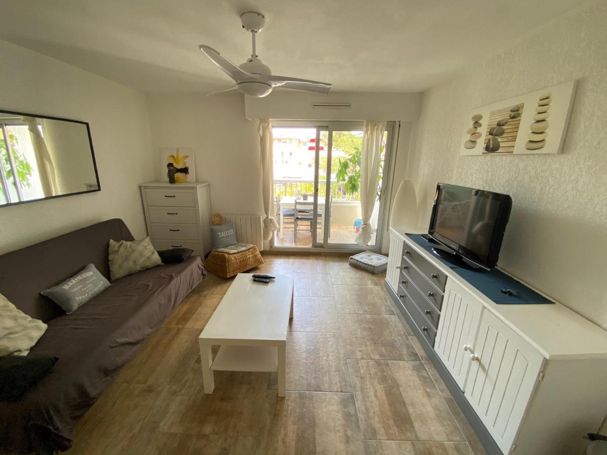 Apartment Studio A 50 M De La Plage Apercue Mer Saint-Elme